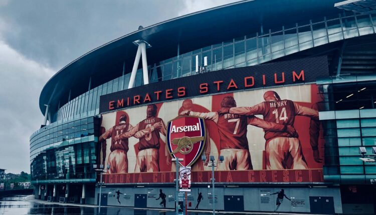 "Arsenal vs Chelsea: A Crucial London Derby"